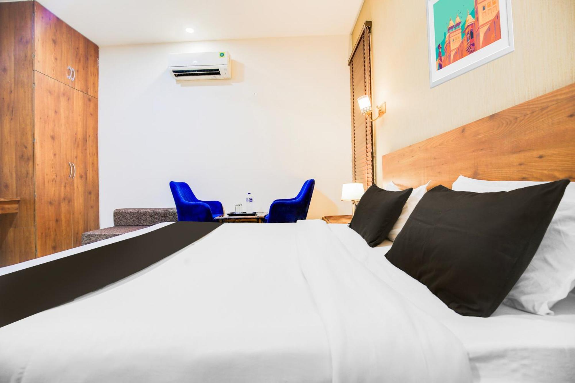 Super Townhouse Grand Fortune Amritsar Eksteriør bilde