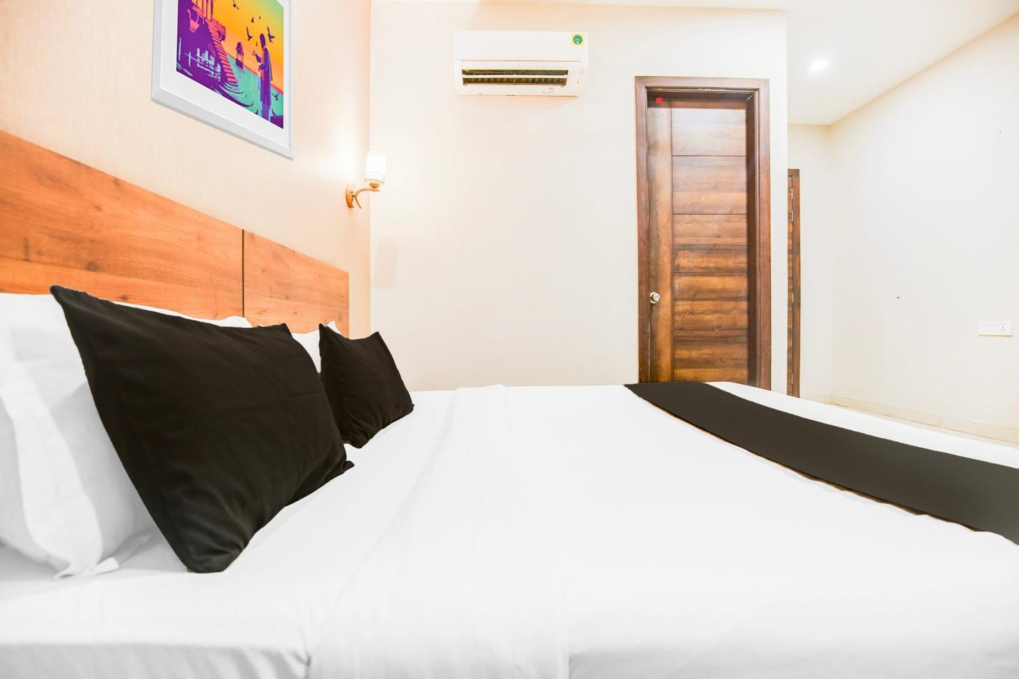 Super Townhouse Grand Fortune Amritsar Eksteriør bilde