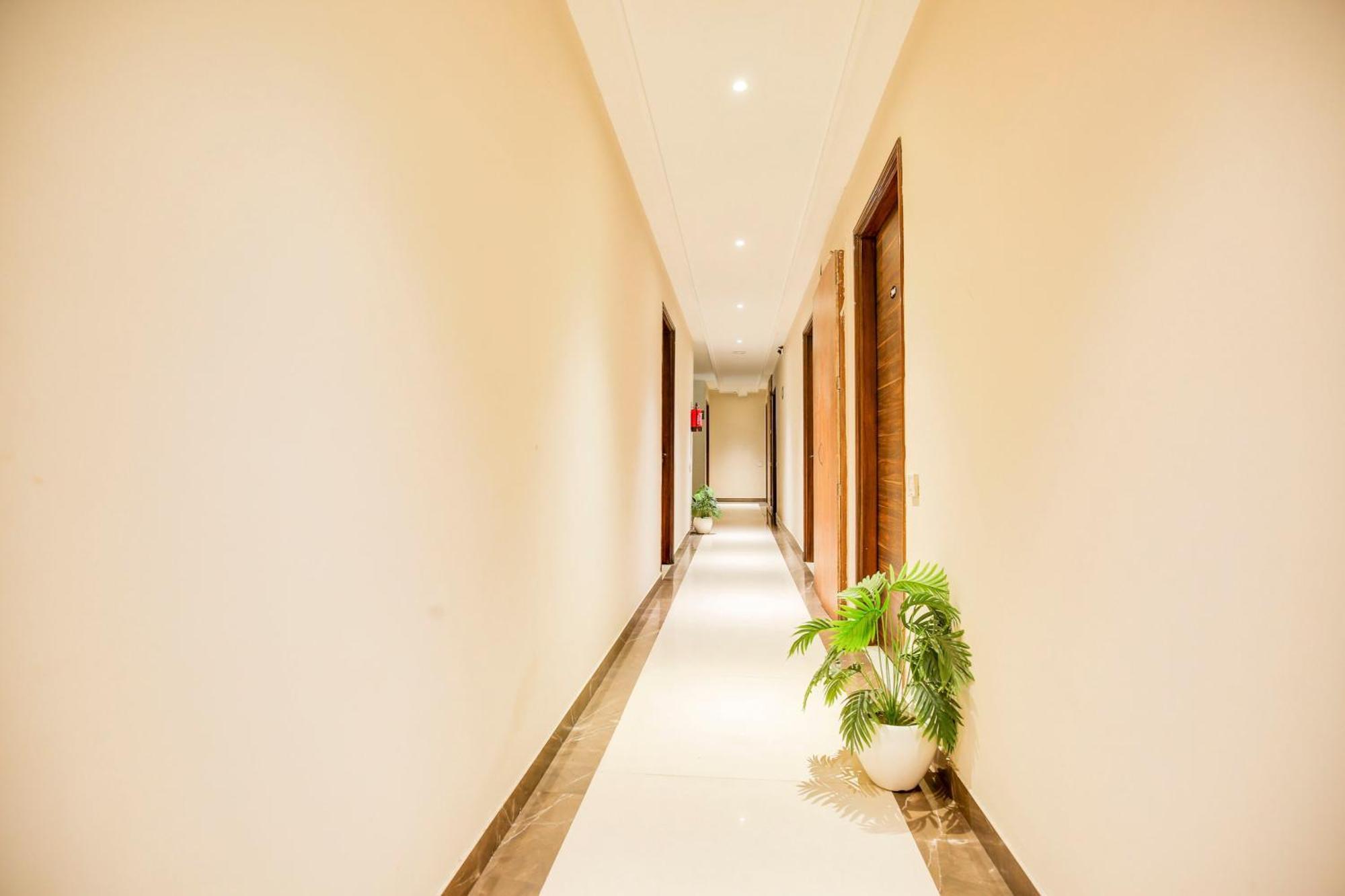 Super Townhouse Grand Fortune Amritsar Eksteriør bilde
